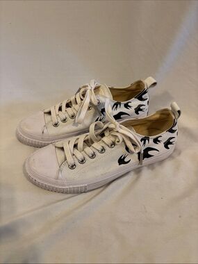McQ Alexander McQueen White/Black Swallow Printed Low-Top Sneakers 38